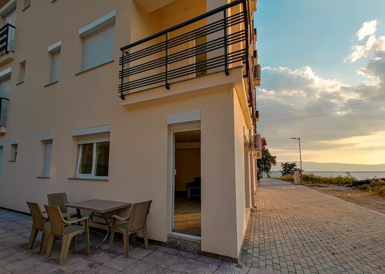 Apartments St.Martinia オフリド エクステリア 写真