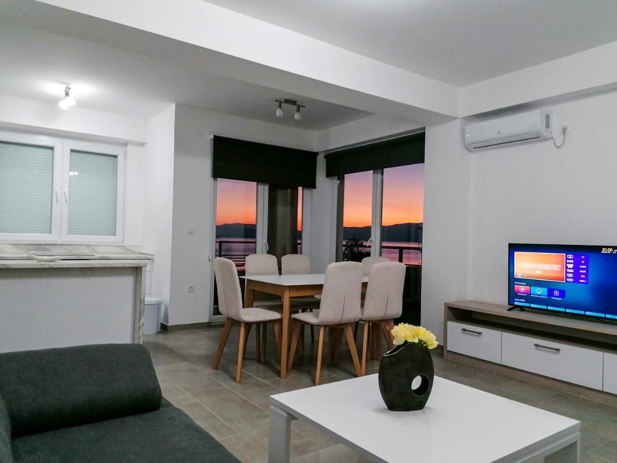 Apartments St.Martinia オフリド エクステリア 写真