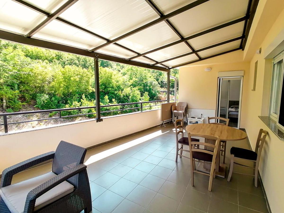 Apartments St.Martinia オフリド エクステリア 写真